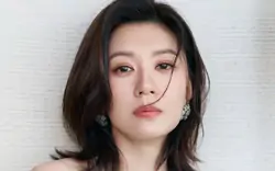 Khổ như "Triệu Mẫn" Giả Tịnh Văn