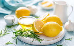 Bỏ cà phê sáng, tôi uống hỗn hợp 3 nguyên liệu này mỗi ngày và bất ngờ với sự thay đổi của làn da, tinh thần