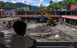 Nepal: Tìm thấy 24 thi thể bị chôn vùi trong một ngôi nhà sau lũ quét