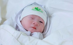 Ngay thềm Quốc khánh 2/9, 1 bé trai Hà Nội chào đời an toàn với 5 vòng dây rốn quấn cổ