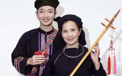 Hoàng Dũng khoe mẹ là Phó giáo sư, Tiến sĩ, U70 thành nghệ nhân hát then