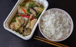 Tại sao cơm nguội lại bị cứng?