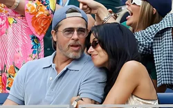 Khán giả vây kín Brad Pitt và bạn gái kém 29 tuổi