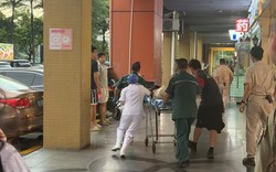 Kinh hoàng: Sinh viên Quảng Châu trải qua buổi tối "không ai dám ra khỏi phòng" sau vụ tấn công bằng dao trước cửa quán lẩu