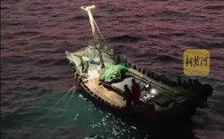 Gia đình đã lo hậu sự, người đàn ông rơi xuống biển mất tích 11 ngày bất ngờ trở về nhà