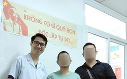 Bác sĩ Việt cứu nam du khách nước ngoài nôn ra máu sau chuyến bay