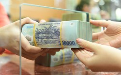 Tiền gửi dân cư vào ngân hàng vượt 11, 2 triệu tỷ đồng, lập kỷ lục mới