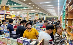 Thủ tướng: Huy động nguồn lực cung ứng đủ sách giáo khoa, báo cáo trước 22/9