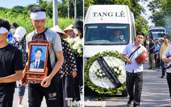 Người mẹ khóc ngất trước di ảnh con trai bị nước cuốn trôi xuống cống ở Hà Nội