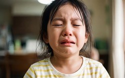 Không mắng nhiếc, phàn nàn 1 lời, nhưng đây là kiểu bà mẹ khiến con cái khiếp sợ và ám ảnh nhất!