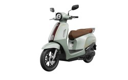 VinFast tung xe máy điện 'quốc dân' mới: Đi 262 km mới cần sạc, giá từ 23 triệu