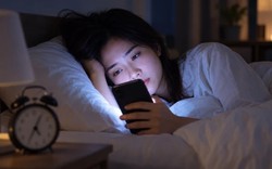 Ngủ bù cuối tuần, người trẻ vẫn không trả hết 'món nợ' thức khuya
