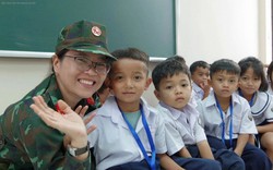 Hành trình “Trăng Sáng Muôn Nơi” tại Tây Giang: Khi màu áo lính thắp sáng vầng trăng trẻ thơ