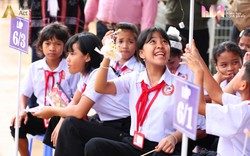 Ngày đặc biệt của hơn 1.000 học sinh Trường Phổ thông nội trú Tiểu học và Trung học cơ sở Tây Giang