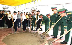 Khai quật mộ chôn tập thể, tìm hài cốt 8 liệt sĩ bị sát hại năm 1951