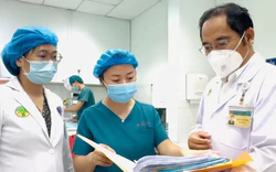 Phẫu thuật khẩn cứu bé trai phù não sau vài ngày sốt