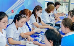 Đưa dịch vụ y tế chất lượng đến “gần dân, sát dân” hơn: Hàng trăm phụ nữ Côn Đảo được tầm soát ung thư miễn phí