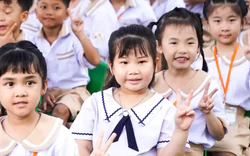 Được miễn học phí, học sinh TPHCM vẫn phải tốn bao nhiêu tiền mỗi tháng?
