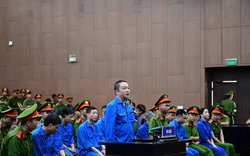 Vợ cựu Viện trưởng Viện pháp y tâm thần khai về việc chồng mang những bọc tiền về nhà