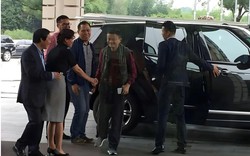 Đi họp lớp nhưng sợ bạn tự ti, Jack Ma để chiếc Maybach 42 tỷ đồng ở nhà, chọn lái chiếc Land Rover "bình dân" hơn nhiều