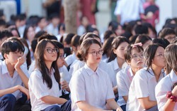 Nhiều phụ huynh gửi email đến Thông tin Chính phủ phản ánh các khoản thu đầu năm học, chuyện cứ đến hẹn lại nóng