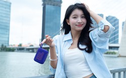 Từ bãi biển đến bàn làm việc, chiếc loa mini này có thực sự đáng mang theo mọi lúc mọi nơi?