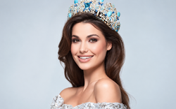 Á hậu 1 Miss World 2026 đẹp gợi cảm, học vấn tốt, là hậu duệ bá tước Thụy Điển