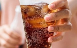 28 tuổi đã suy giảm hormone nam, men gan và acid uric máu tăng vọt: Bác sĩ nói cần giảm ngay 1 loại nước