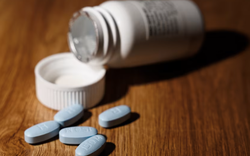 Tin vui cho hàng nghìn bệnh nhân UNG THƯ TUYẾN TỤY: 1 LOẠI THUỐC mới được FDA phê duyệt, giúp tăng gần gấp đôi thời gian sống