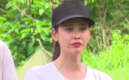 Đã tự ý rời chương trình, Trương Quỳnh Anh còn mắng Văn Mai Hương đến ngơ ngác trên sóng truyền hình!