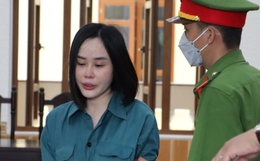 &quot;Hotgirl&quot; Tina Dương bật khóc nức nở khi tòa tuyên án 11 năm tù giam