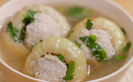 Loại quả quê ở Việt Nam chín rụng đầy gốc, sang nước ngoài vừa đắt đỏ vừa được coi là "vua trái cây"