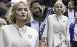 Đây mà là Angelina Jolie sao?