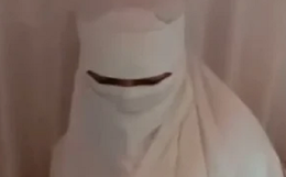 Đang tổ chức đám cưới, chú rể suýt ngất xỉu khi thấy nhan sắc cô dâu