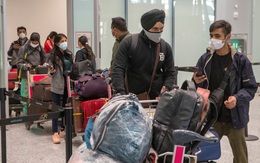 Máy bay siêu lây nhiễm từ Ấn Độ: Tổng cộng 52 người trên chuyến bay từ New Delhi dương tính với Covid-19