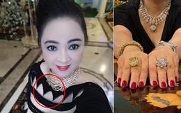 Sau 2 viên kim cương hột mít, bà Phương Hằng đeo lên cổ vòng vàng dài như chuỗi dây thừng!