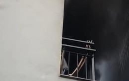 Hà Nội: Cháy nhà 5 tầng trong ngõ trên phố Tam Khương, nhiều người hoảng loạn