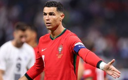 Trực tiếp Bồ Đào Nha - Slovenia: Không vào!! Ronaldo sút phạt sấm sét!