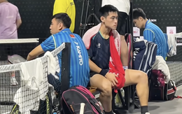 Drama pickleball khép lại: Khoảnh khắc Lý Hoàng Nam trò chuyện thoải mái với Trương Vinh Hiển gây sốt