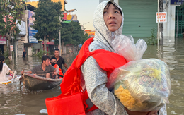 Thái Nguyên và những giọt nước mắt trong lũ dữ: "Con cháu tôi 3 ngày nay không có cơm"