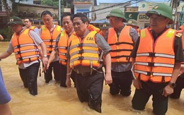 Thủ tướng Phạm Minh Chính tới Thái Nguyên thăm hỏi người dân, chỉ đạo khắc phục hậu quả mưa lũ