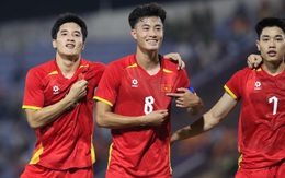 Để thua nghiệt ngã, tuyển Việt Nam mất cơ hội lên đầu bảng giải quốc tế