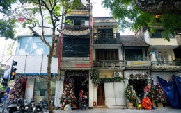 Khung cảnh khác lạ tại phố Hàng Mã sau khi lực lượng chức năng tháo dỡ mái che, trả lại vỉa hè