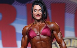 Cô gái tập gym để giảm cân ai ngờ hóa quái vật thể hình, đàn ông nhìn bắp tay này còn phải ái ngại