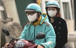 Chuyên gia: Hít thở không khí ngoài đường những ngày này tác hại ngang hút 2-8 điếu thuốc lá