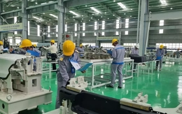 Nghỉ Tết Dương lịch 4 ngày, thưởng 140 triệu đồng/người