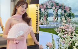 Trực tiếp đám cưới Hồ Quỳnh Hương: Thiều Bảo Trâm khoe dáng gợi cảm khi lần đầu làm phù dâu, lễ đường có 1 thiết kế đặc biệt!