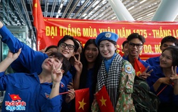 Cuộc chia tay đặc biệt tại Tân Sơn Nhất sáng nay