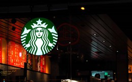Kinh tế khó khăn, Starbucks phải giảm giá đồ uống xuống còn hơn 80 nghìn đồng, công thức ‘sang chảnh’ từng thành công trở thành ‘bùa đòi mệnh’
