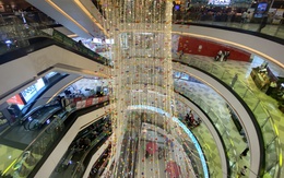 Cảnh tượng không ngờ bên trong Vạn Hạnh Mall sau 22h30, một chi tiết gây chú ý sau khi hàng quán tạm nghỉ